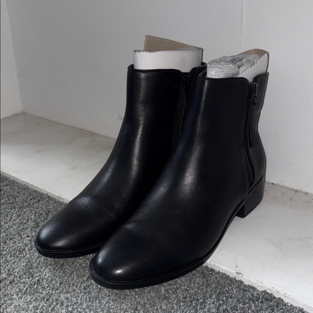 Naturalizer Robyn Black Leather